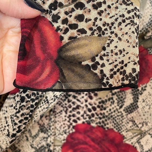 Express Sheer Top Red/Black/Ecru Rose Pattern Front Ties Size S - Picture 6 of 10